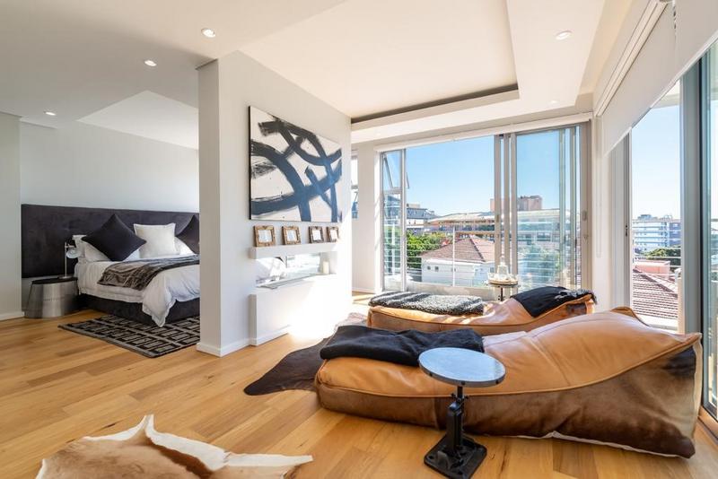 To Let 2 Bedroom Property for Rent in Fresnaye Western Cape